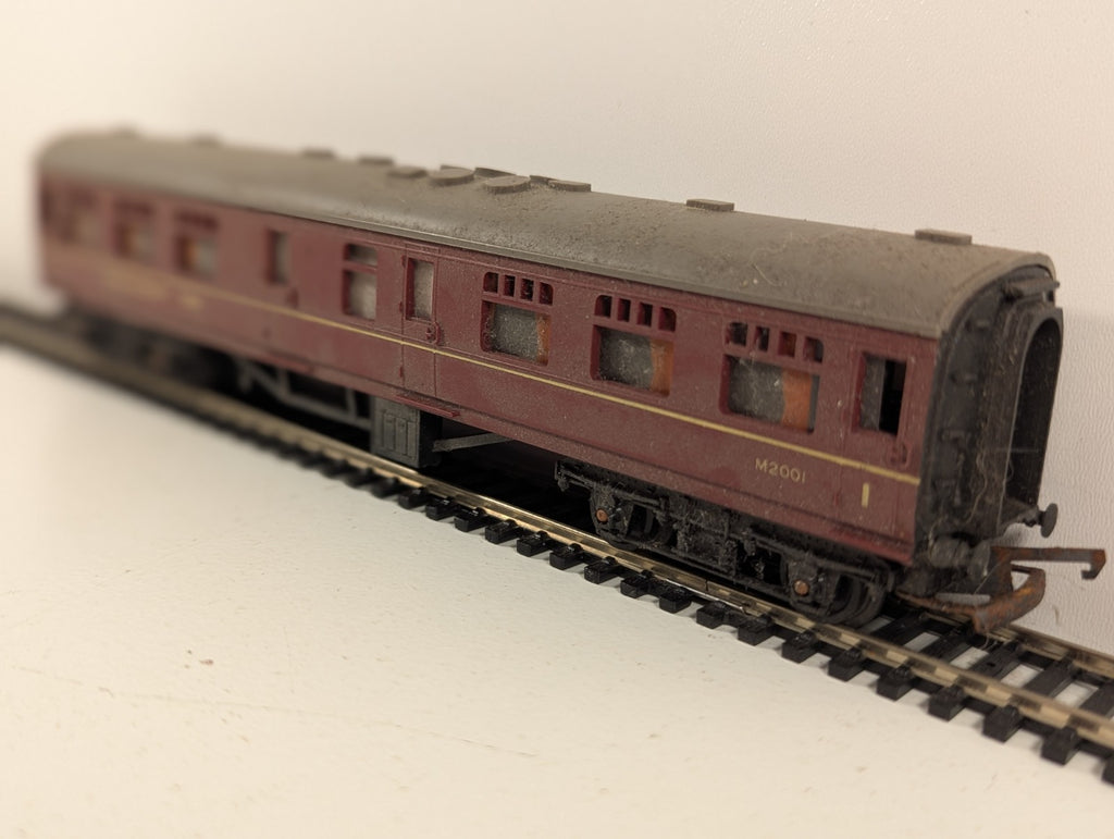 Tri-ang OO Gauge BR Maroon Mk1 Restaurant Coach