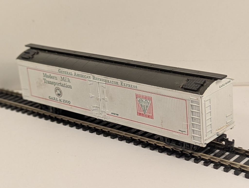 Athearn HO Gauge Modern Milk Transportation GARE M.1000 Refrigerator Wagon