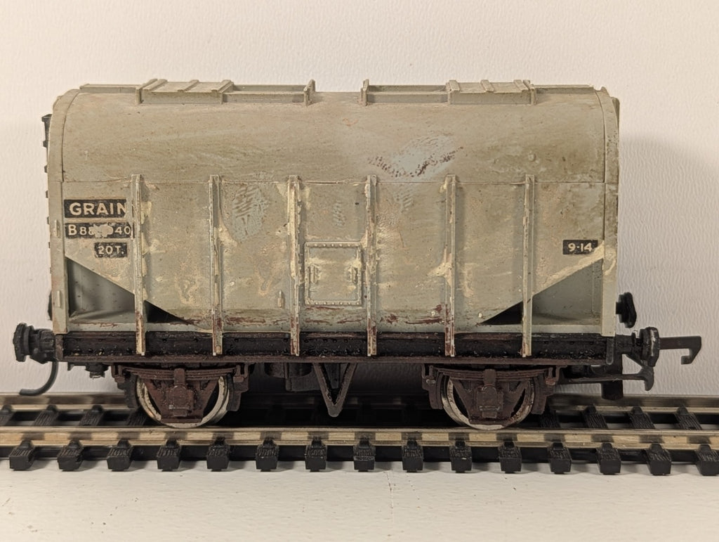 Wrenn OO Gauge BR Bulk Grain Hopper Wagon