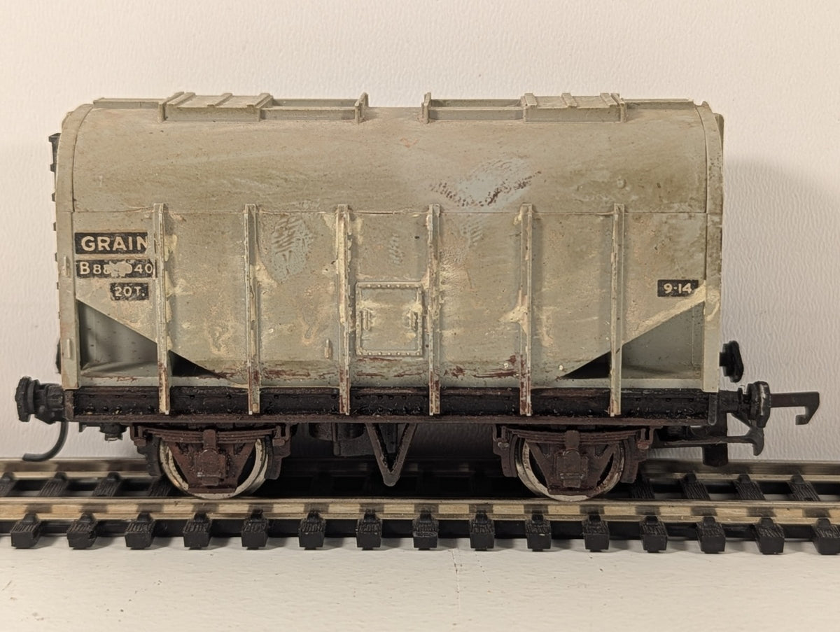 Wrenn OO Gauge BR Bulk Grain Hopper Wagon