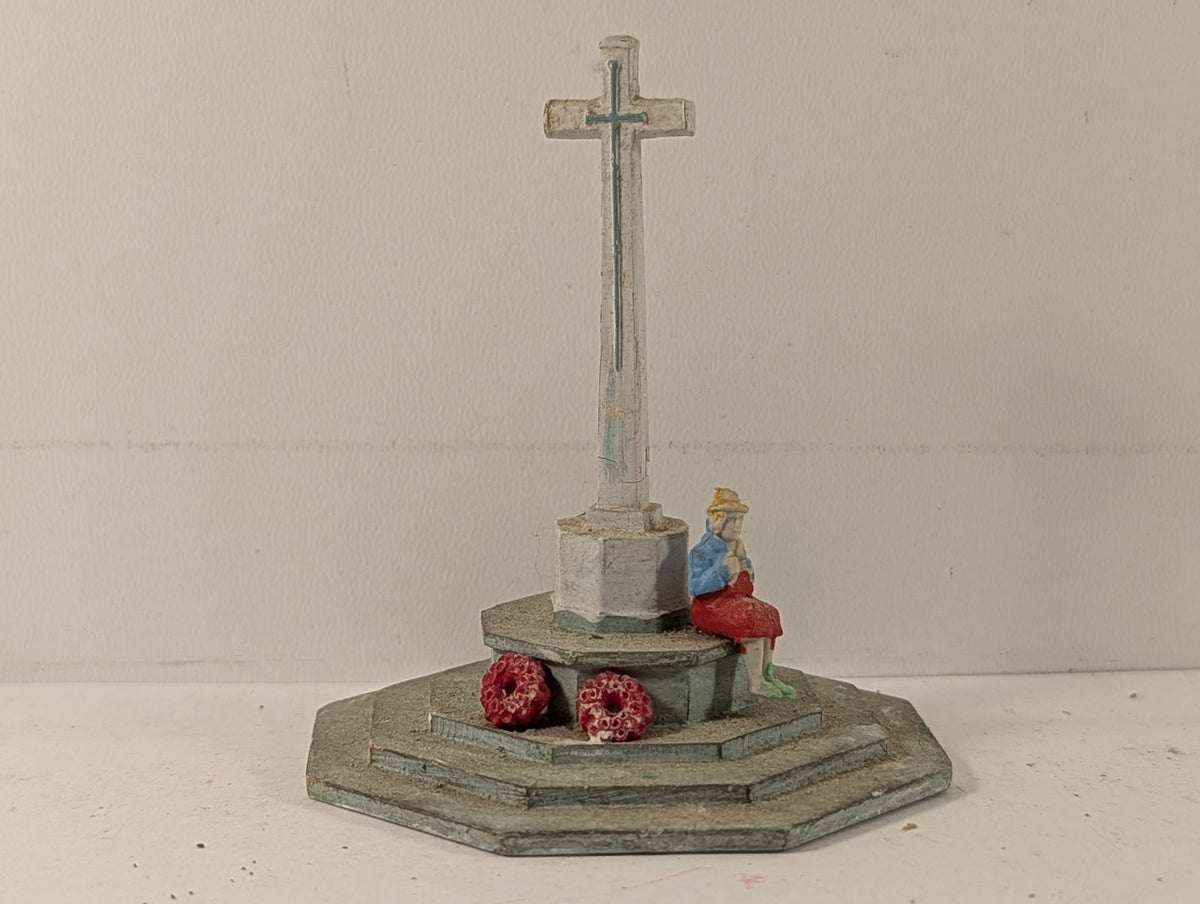 Hornby OO Gauge War Memorial Scenic Accessory R8639