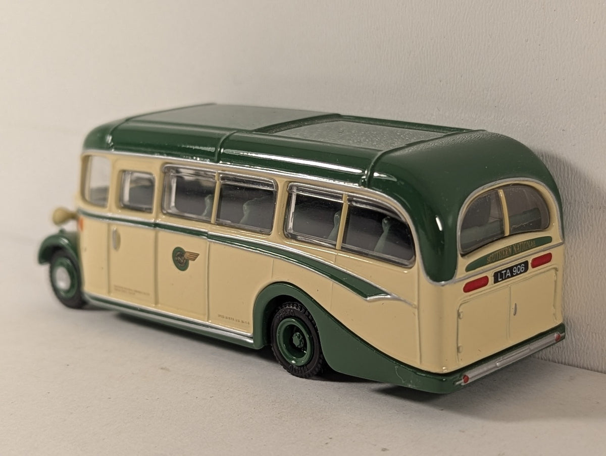 Exclusive First Editions 1:76 Bedford OB Coach Passenger Coach 1430