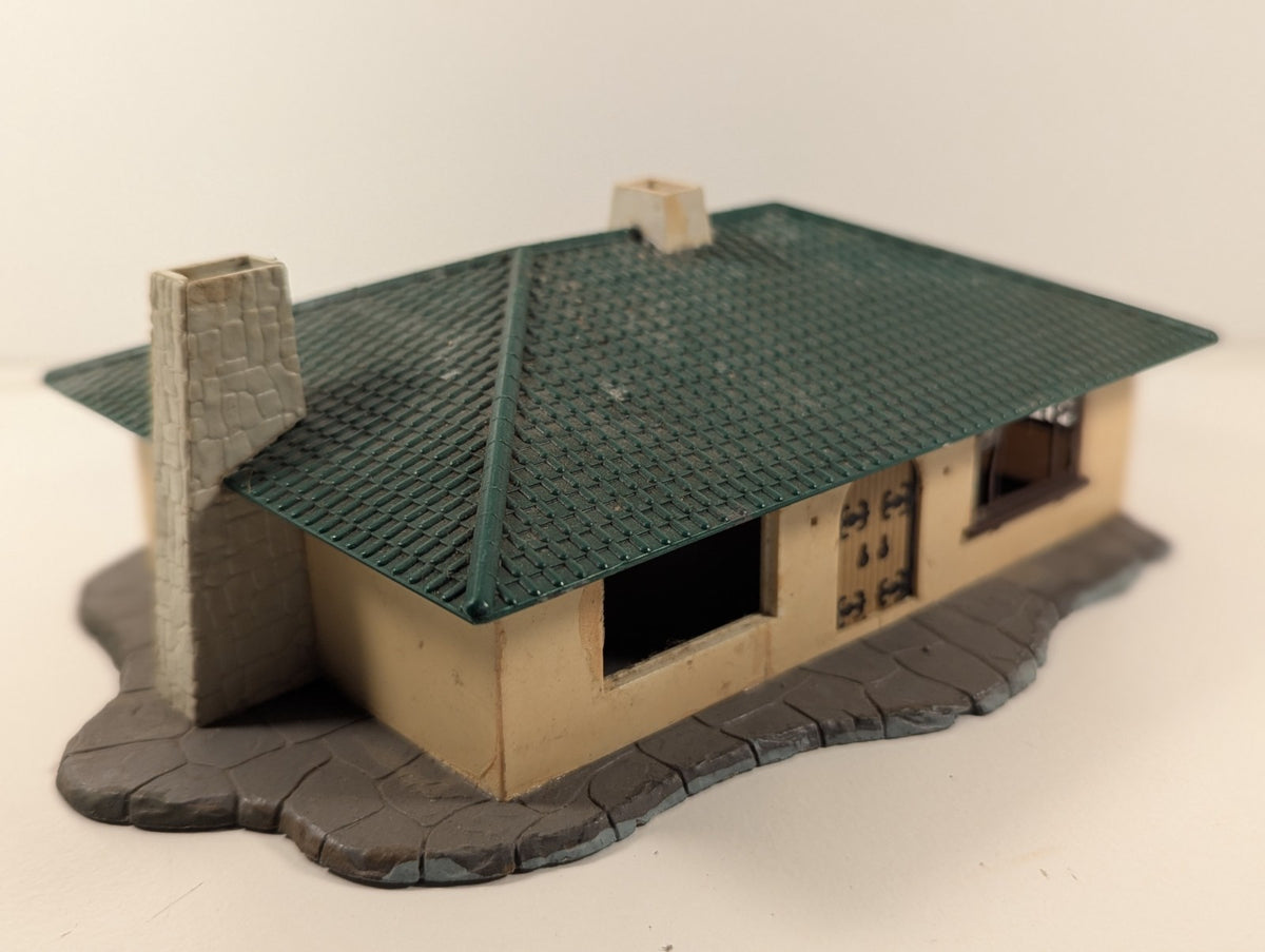 Tri-ang Model-Land Bermuda Bungalow Building Kit