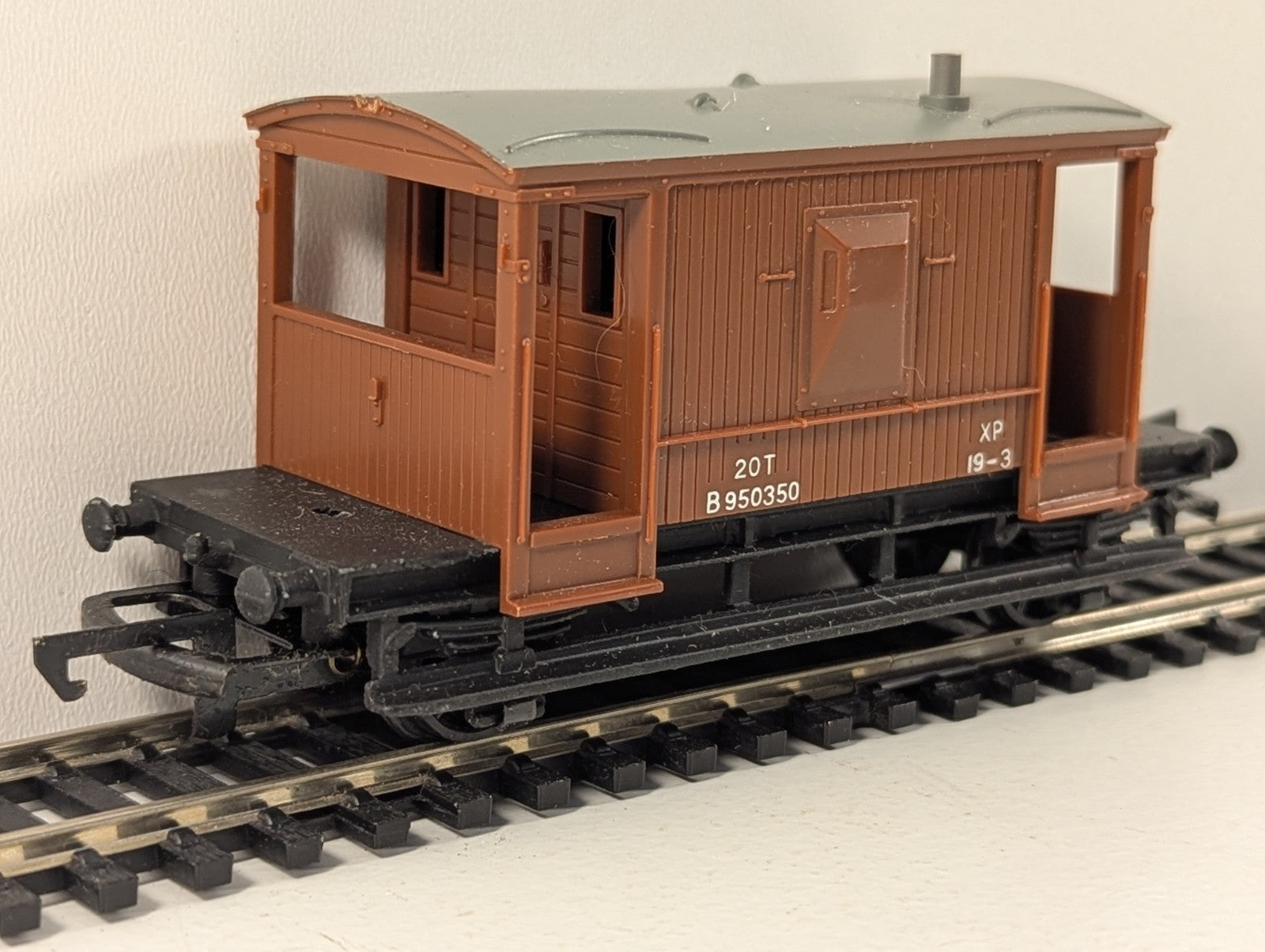 Wrenn Railways W4310 OO Gauge 20T BR Standard Brake Van