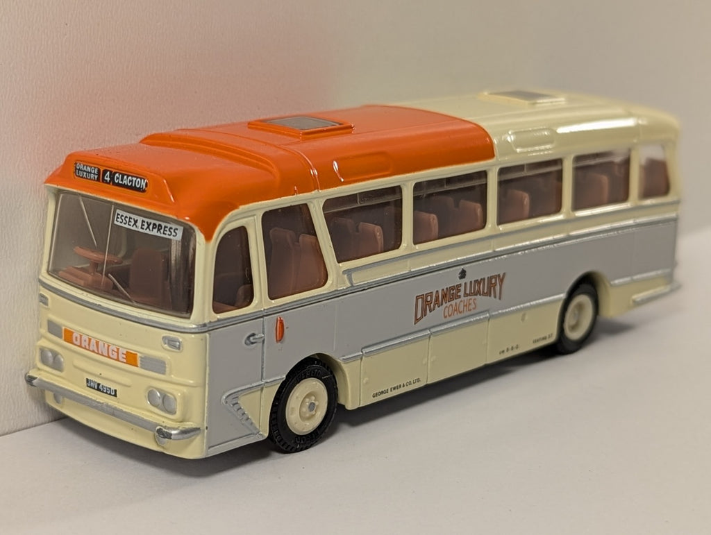 EFE De-Luxe Cavalier Coach – Orange “Luxury” Livery – 1:76 Scale