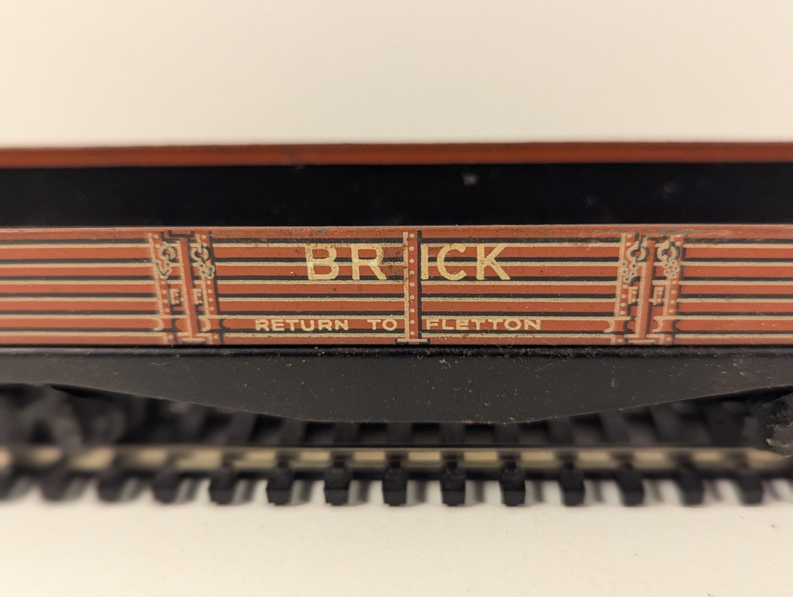 Trix Twin Railways (TTR) 675 Bogie Brick Wagon