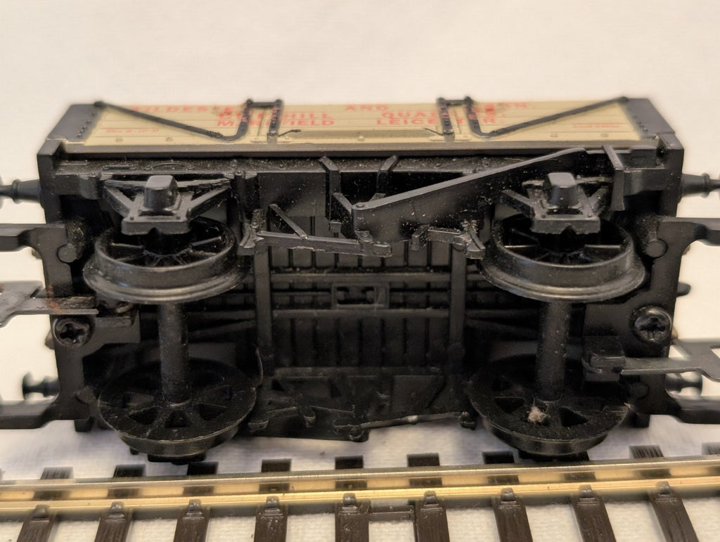 Hornby OO Gauge 5 Plank Open Wagon Tildesley and Son Goods Wagon 42