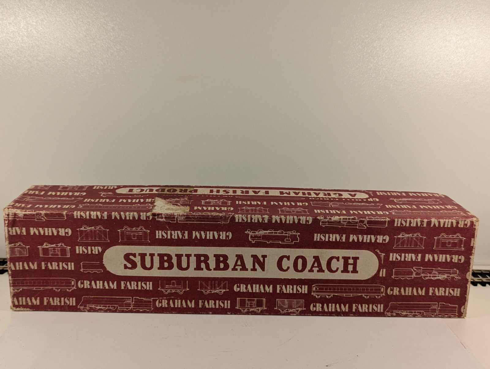Graham Farish OO Gauge Maroon Third Class Suburban Coach Boxed