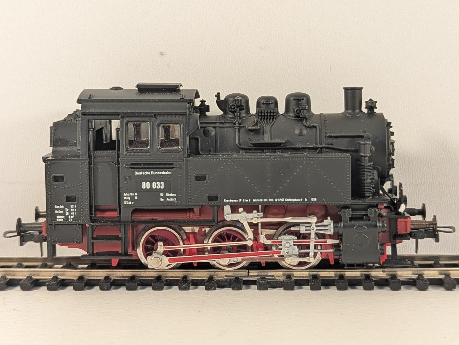Roco HO Gauge DB Class 80 Steam Locomotive