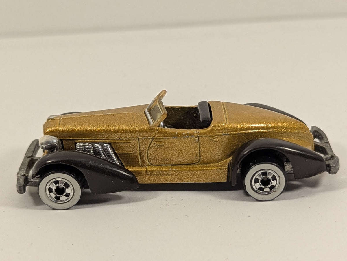 Hot Wheels 1:64 Auburn 852 Die-cast Model Car Gold with Black Fenders