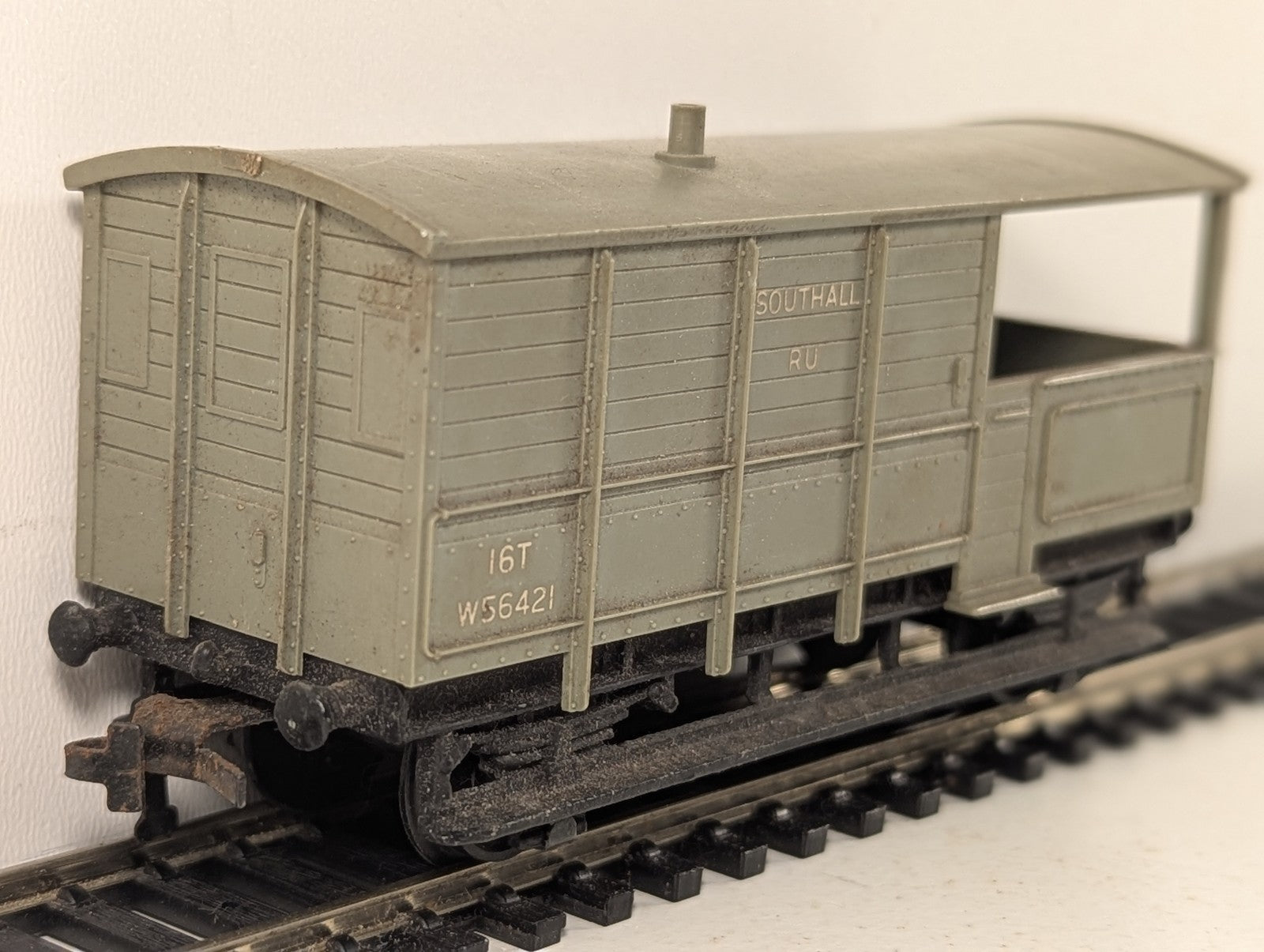 Hornby Dublo OO Gauge WR Goods Brake Van 'Southall RU' Goods Wagon W56421