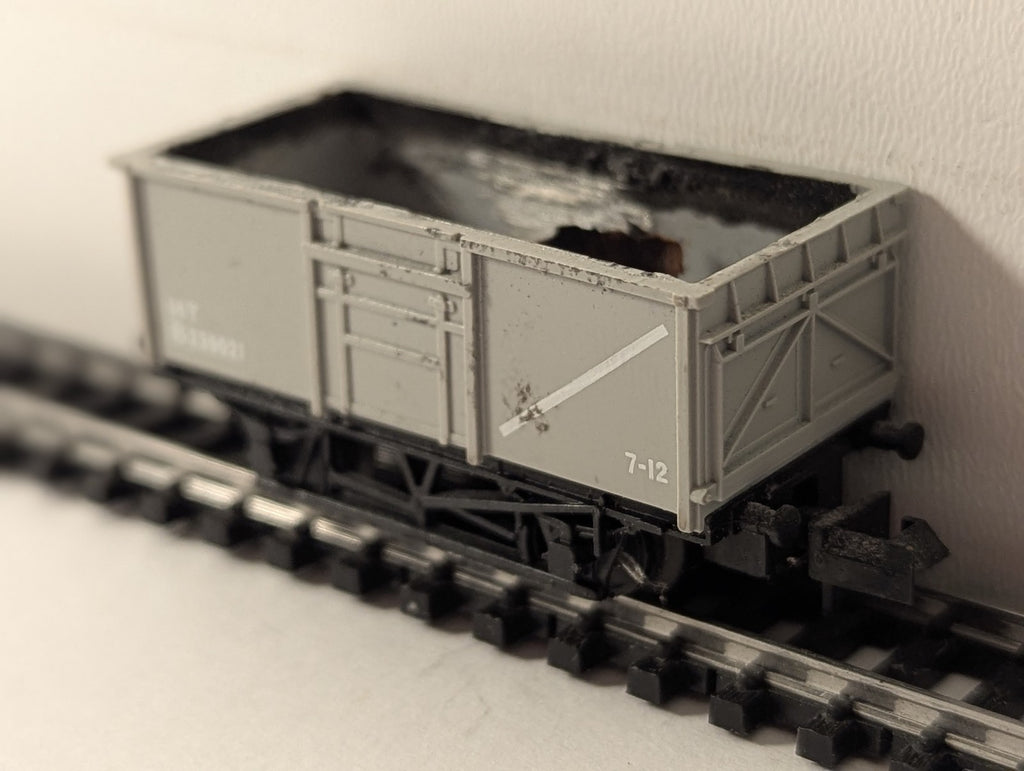 Minitrix N Gauge 16 Ton Mineral Wagon Goods Wagon B239021 BR Grey