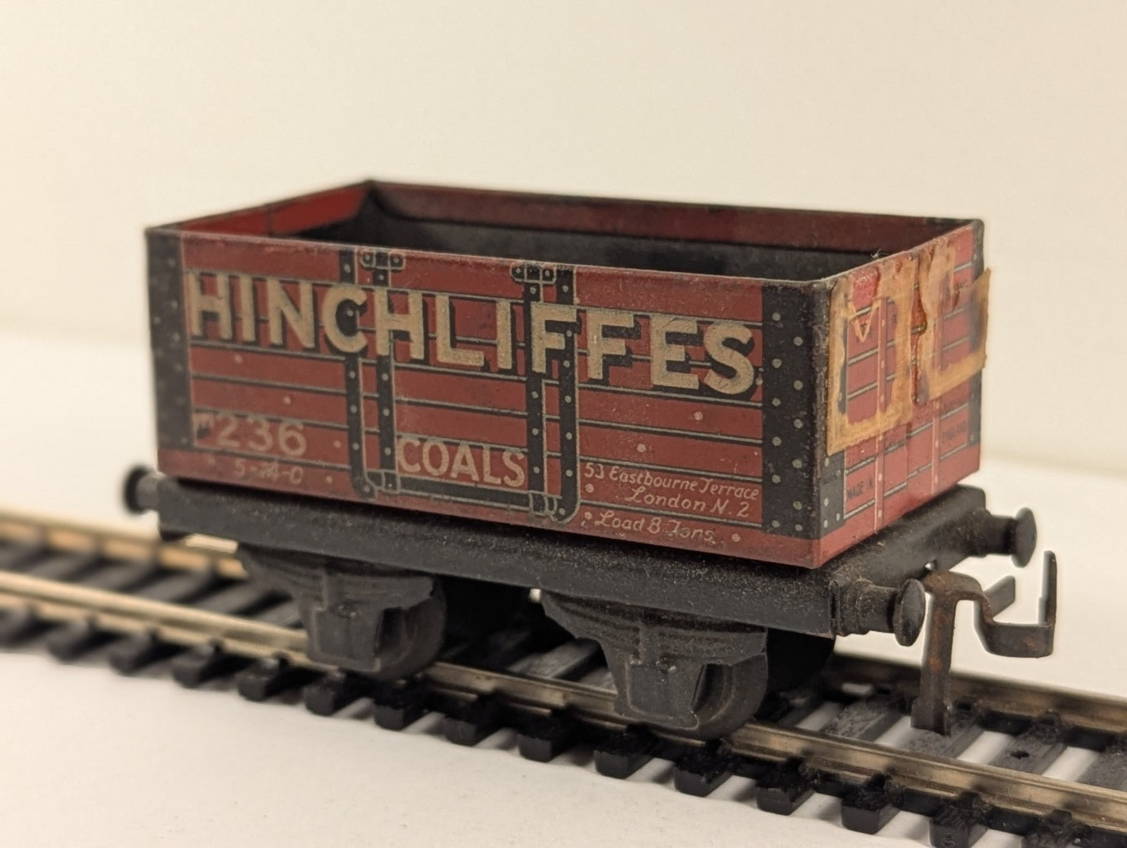 Trix Twin Railways Hinchliffes Coals Private Owner Wagon OO Gauge