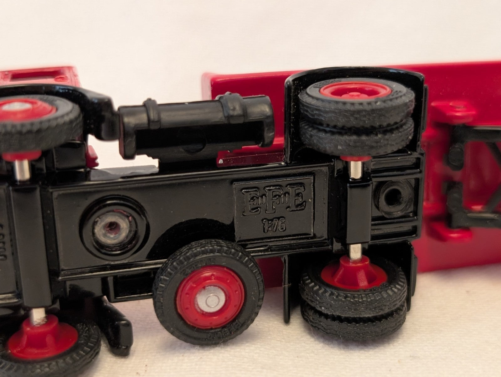 EFE 1:76 Scale Atkinson Articulated Flatbed Die-cast Lorry 296