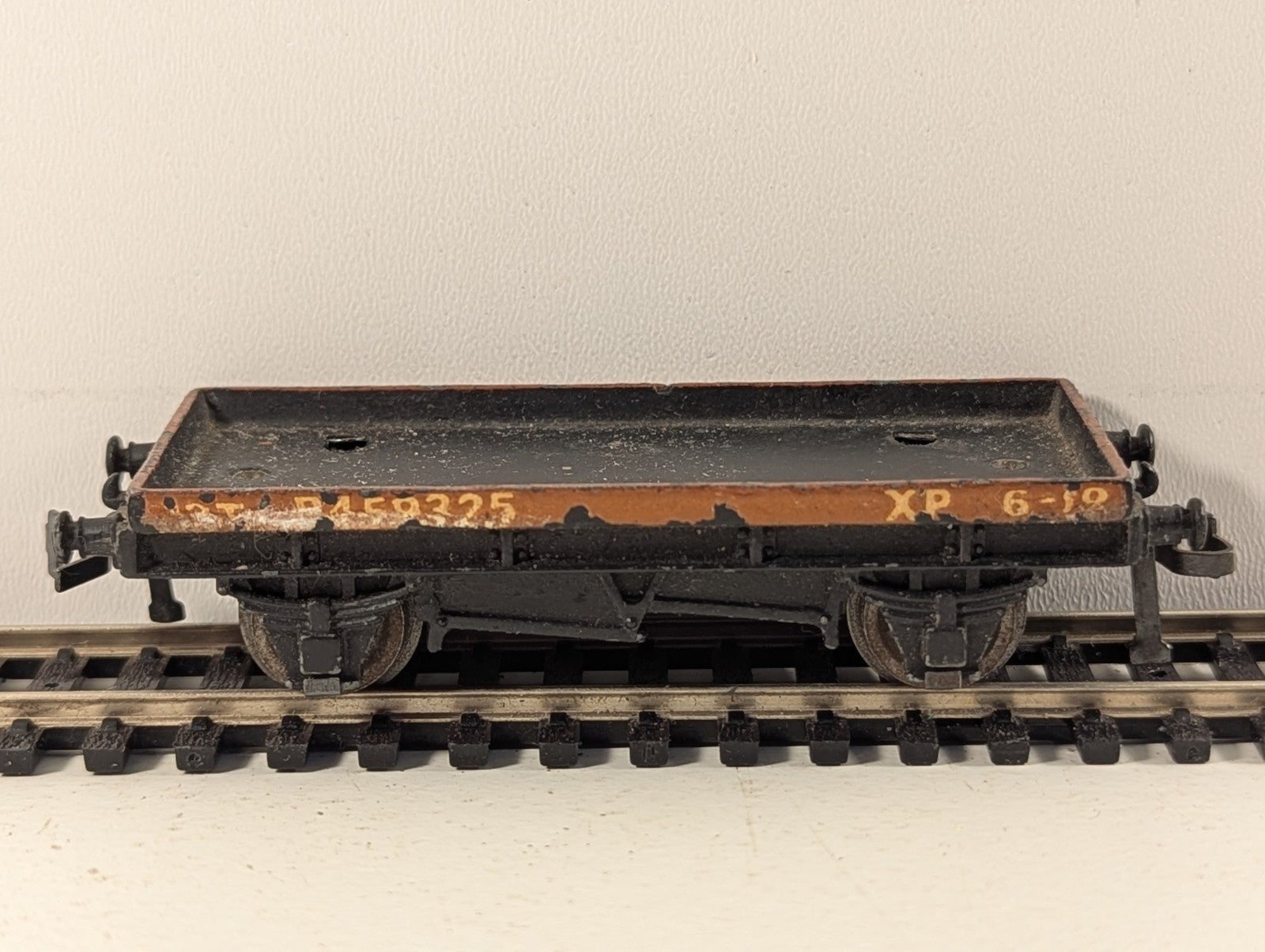 Hornby Dublo 13 Ton Low Sided Wagon OO Gauge
