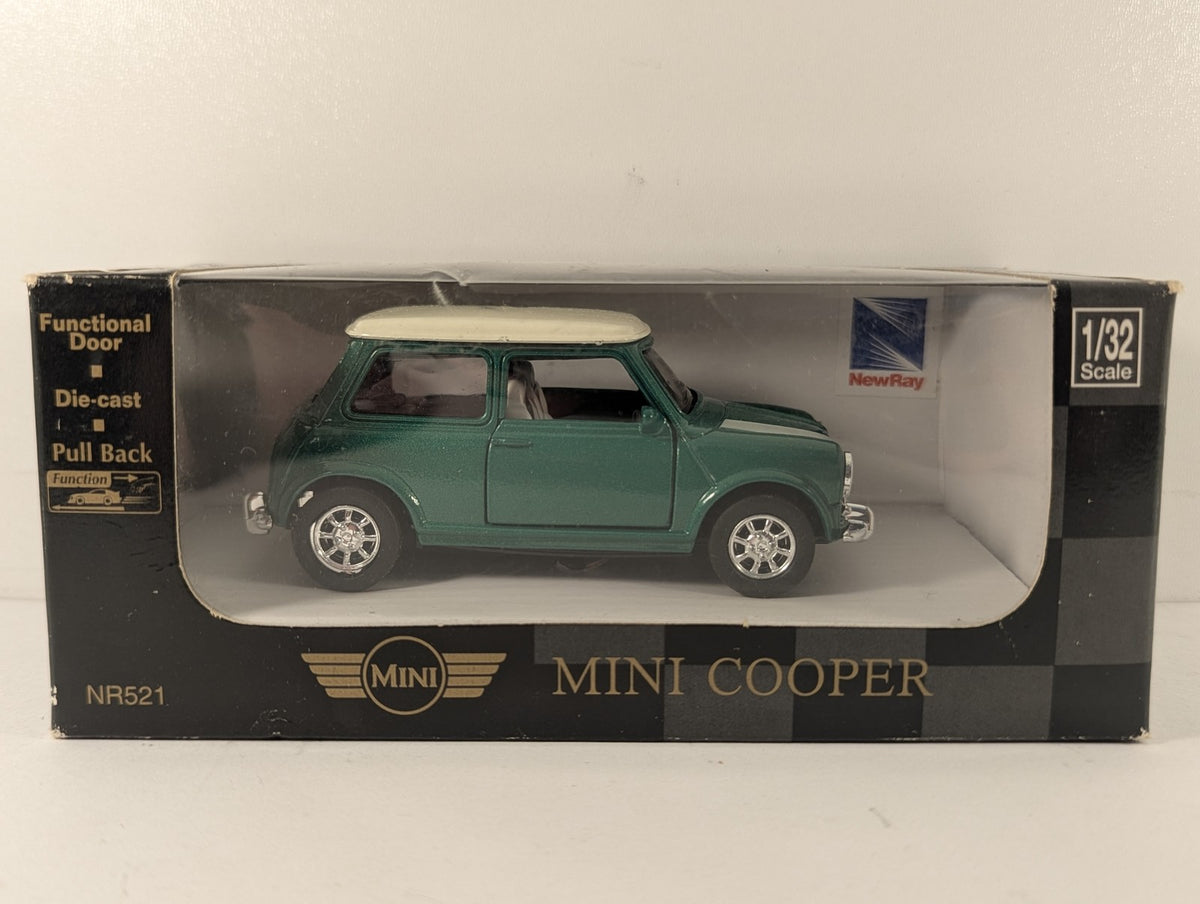 New-Ray 1:32 Mini Cooper Die-cast Model Car Green and White NR521