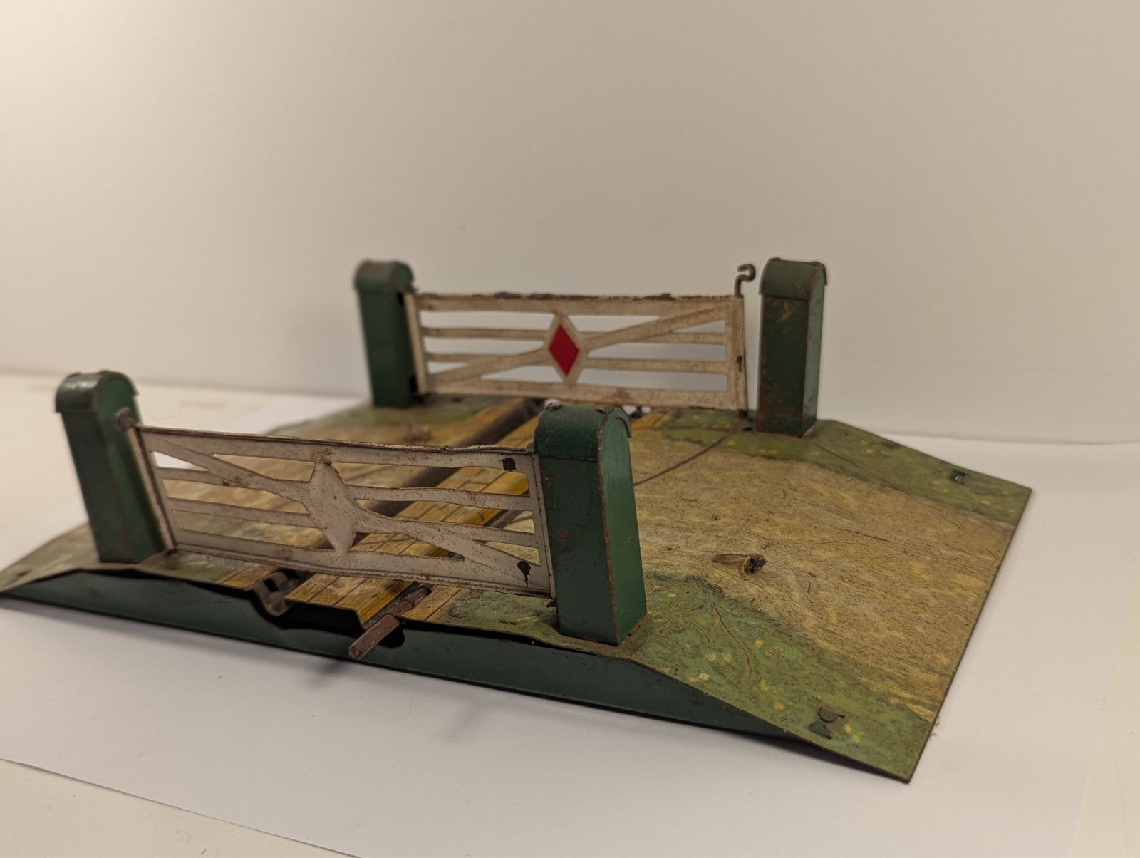 Hornby Series O Gauge No.1 Single Track Level Crossing