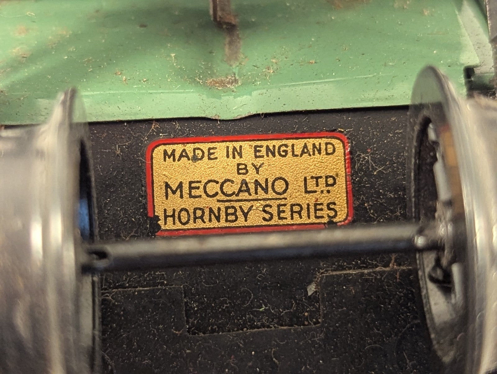 Hornby O Gauge LMS Operating Hopper Wagon Green
