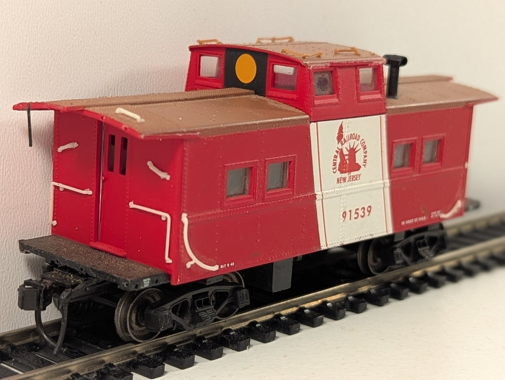 Life Like HO Gauge New Jersey Cupola Caboose