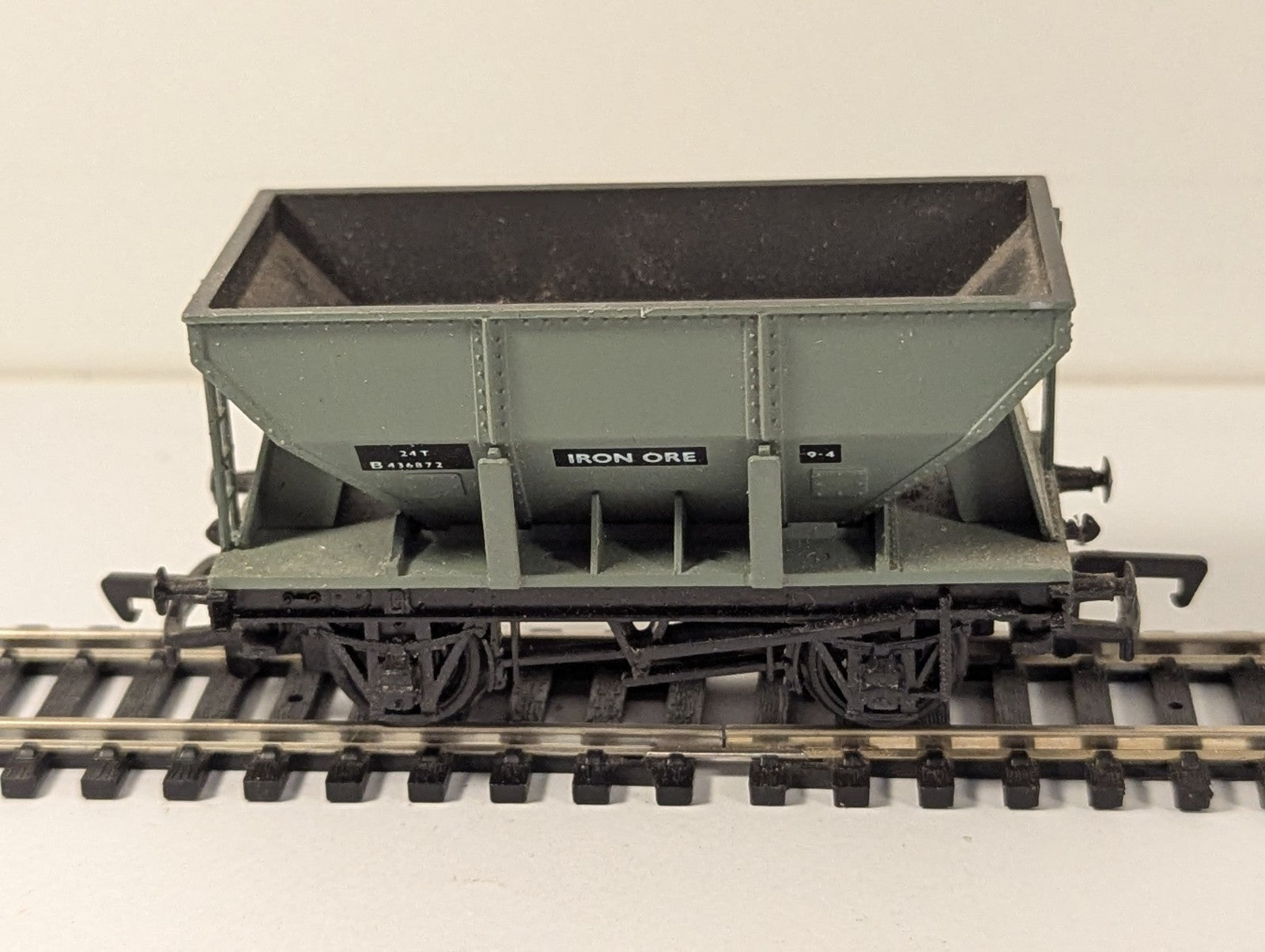 Replica Railways 13411 OO Gauge 24 Ton Iron Ore Hopper BR Grey