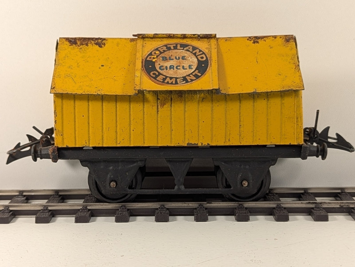 Hornby R154 O Gauge Blue Circle Cement Wagon Yellow