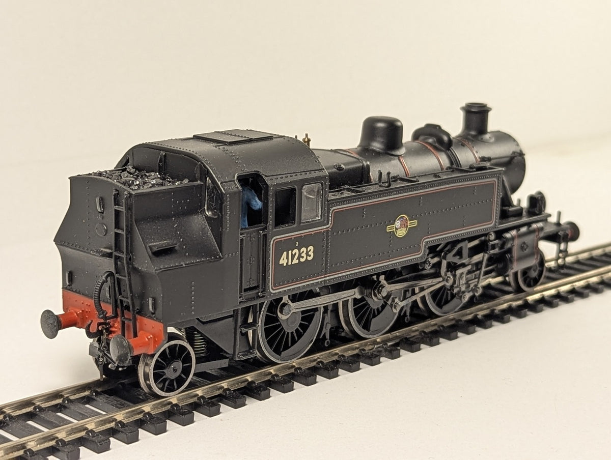 Bachmann Branchline 31-452B Class 2MT Ivatt 2-6-2T 41233 in BR black with late c