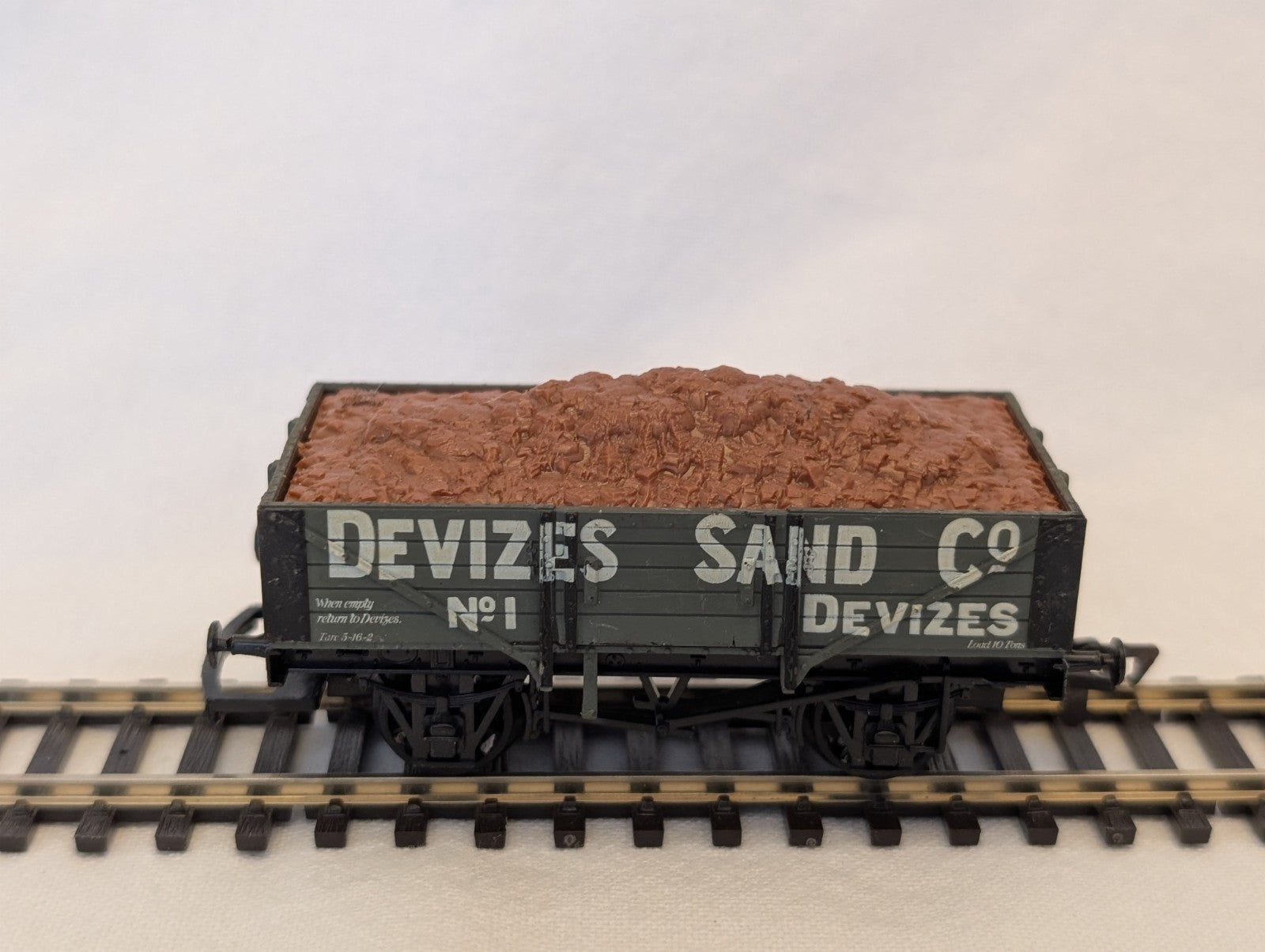 Airfix OO Gauge Devizes Sand Co 5 Plank Wagon Open Wagon 1 Devizes