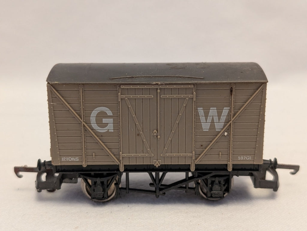 Lima OO Gauge GWR 12 Ton Ventilated Goods Van Goods Wagon
