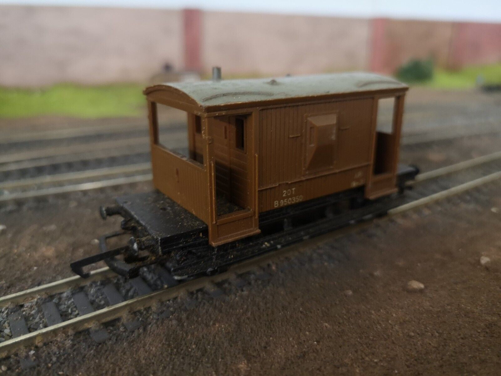 Wrenn W4310 OO Gauge BR Brake Van B950350
