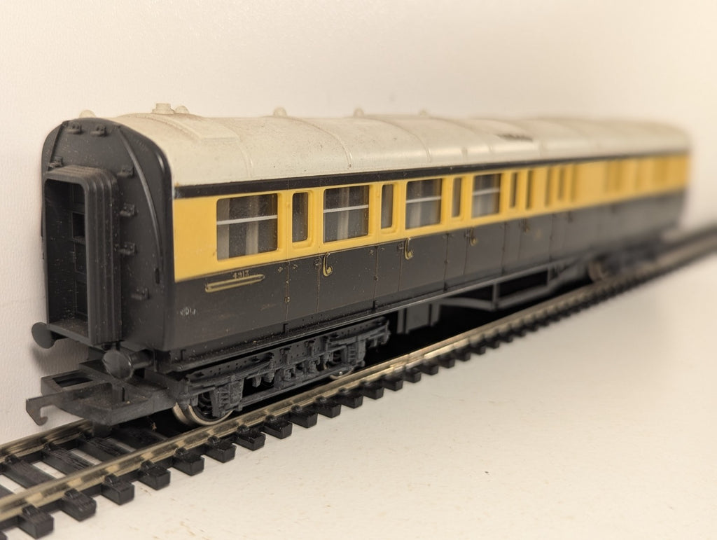 Hornby OO Gauge GWR Brake Third Coach Passenger Coach 4913