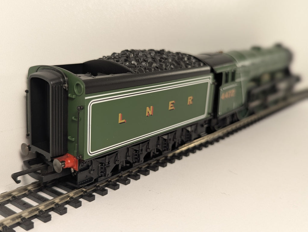 Hornby OO Gauge LNER Class A3 'Flying Scotsman' Steam Locomotive 4472