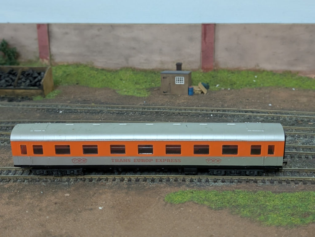 Piko HO Gauge Passenger express car TRANS EUROP EXPRESS TEE