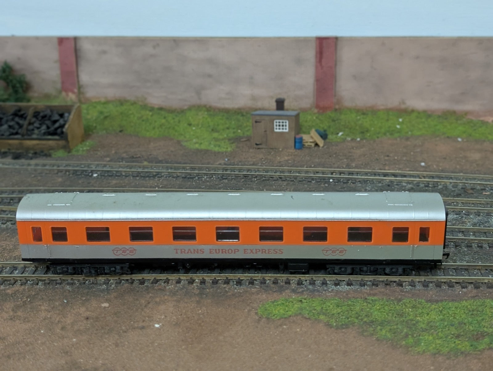 Piko HO Gauge Passenger express car TRANS EUROP EXPRESS TEE