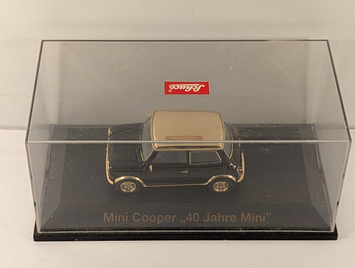 Schuco 1:87 Mini Cooper '40 Jahre Mini' IAA 1999 Diecast Model Black and Gold