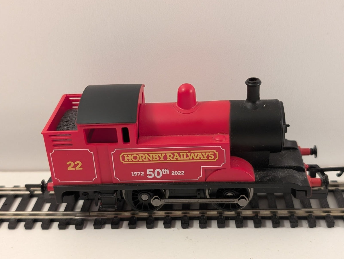 Hornby R30202 Tri-ang 70th Anniversary / Hornby 50th Anniversary 0-4-0 Club Loco