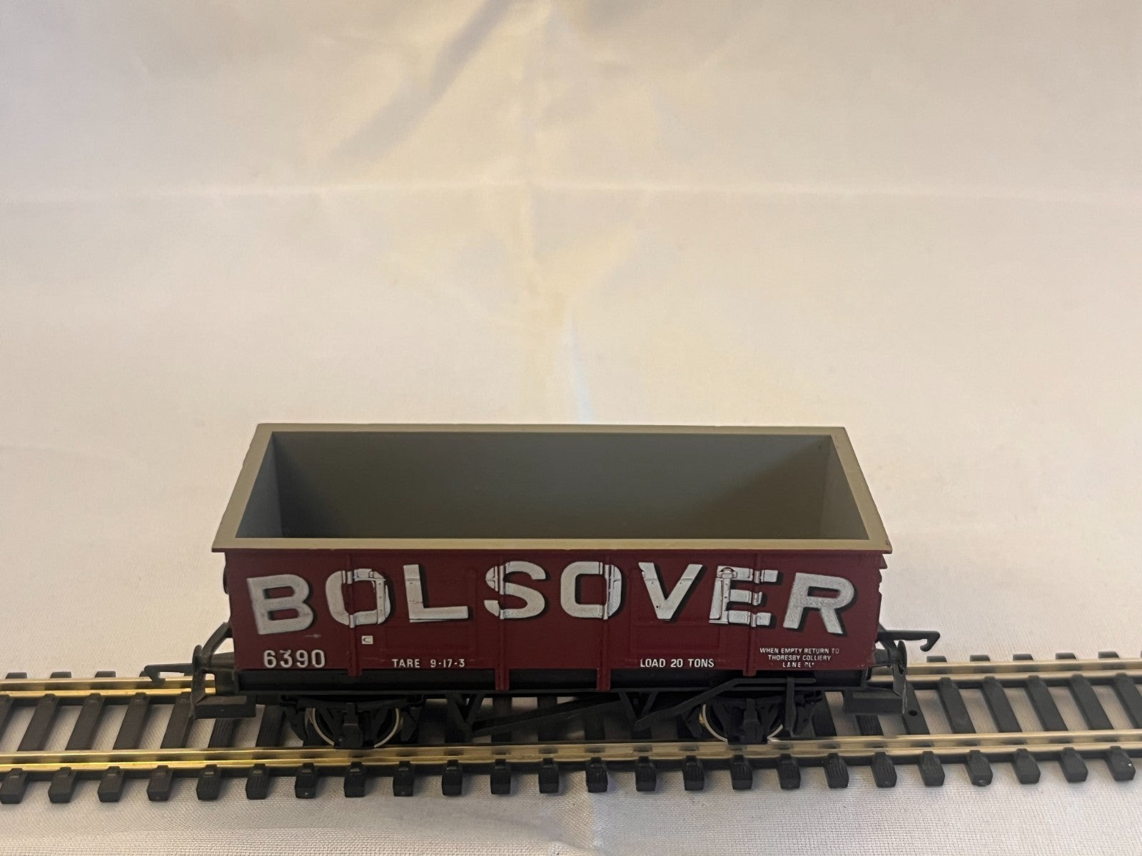 Hornby Railways Bolsover Steel-Sided Mineral Wagon