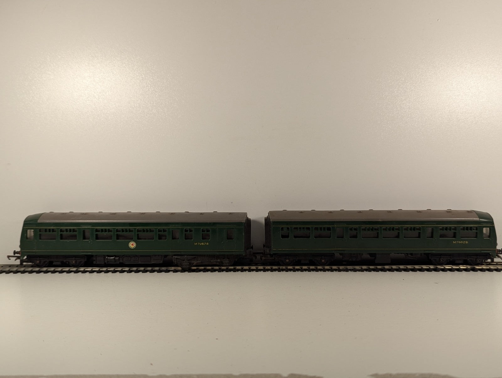 Tri-ang OO Gauge Metropolitan-Cammell 2-Car DMU Diesel Multiple Unit