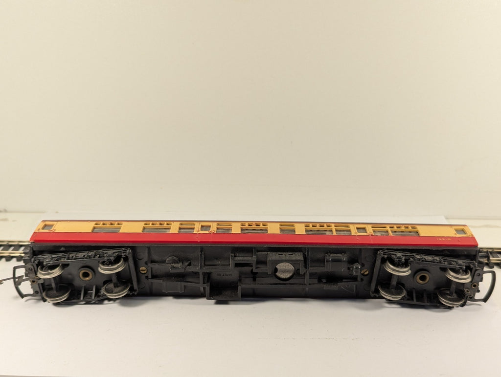 Hornby Railways OO Gauge BR Crimson and Cream composite Coach boxed