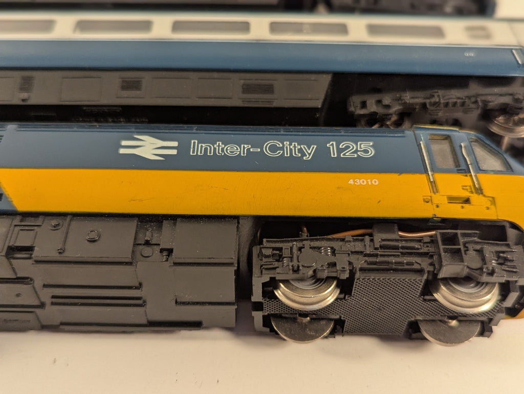Hornby OO Gauge BR Blue Grey Class 43 HST Inter-City 125 4-Car Train Pack
