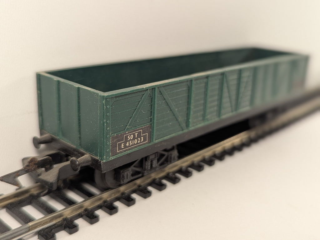 Playcraft HO Gauge 50-Ton Bogie Open Wagon Goods Wagon E 451023 BR Green