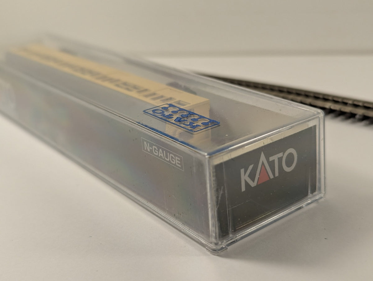 Kato N Gauge JNR Series 103 Saha 103 Intermediate Commuter Coach Passenger Coach