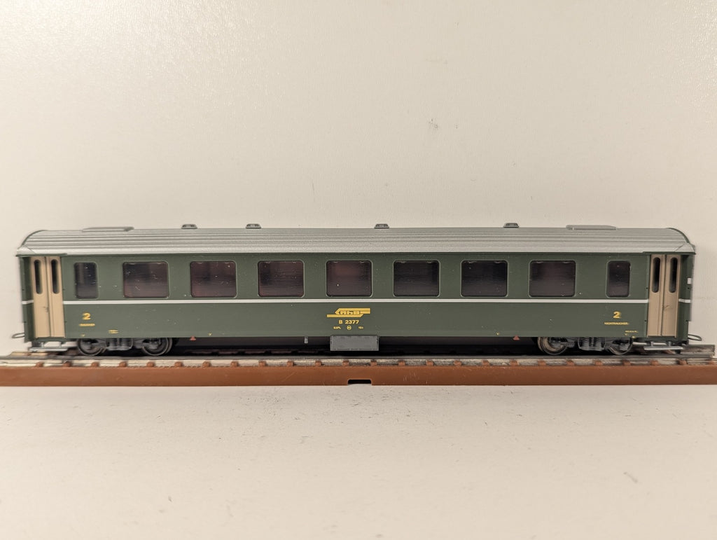 Bemo HOm RhB Einheitswagen B 2377 Passenger Coach RhB Green 3240 117