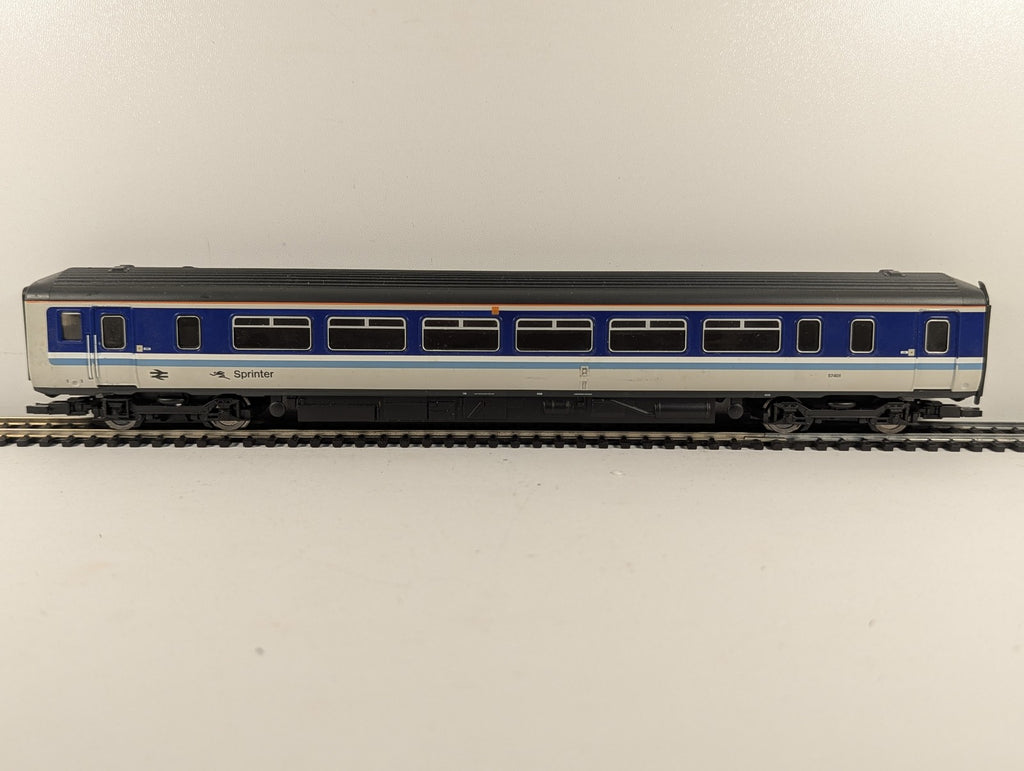Hornby OO Gauge Class 156 Super Sprinter Diesel Multiple Unit 57401