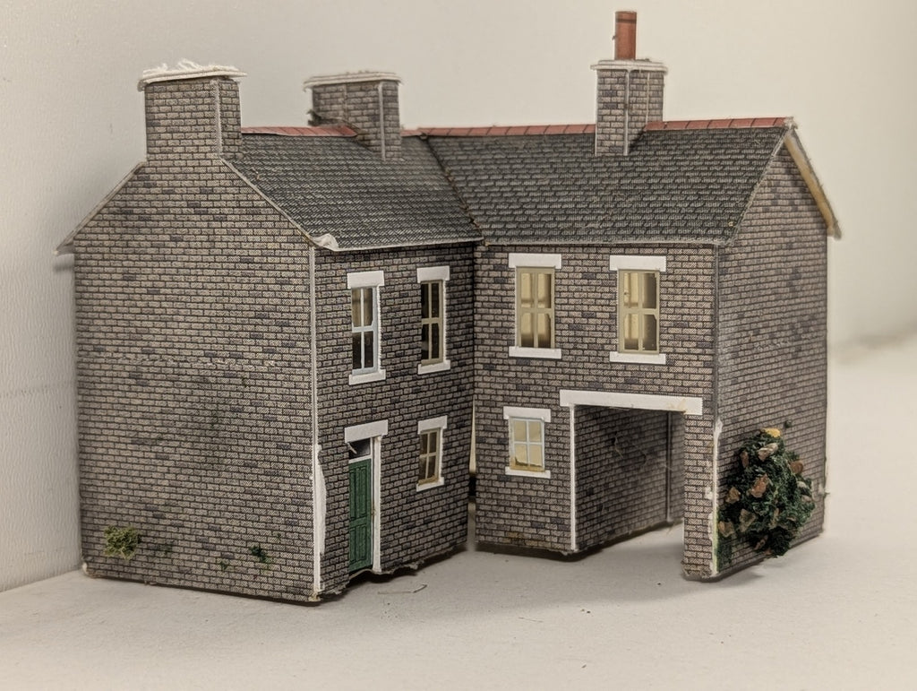 Superquick N Scale Corner Shop Buildings A9