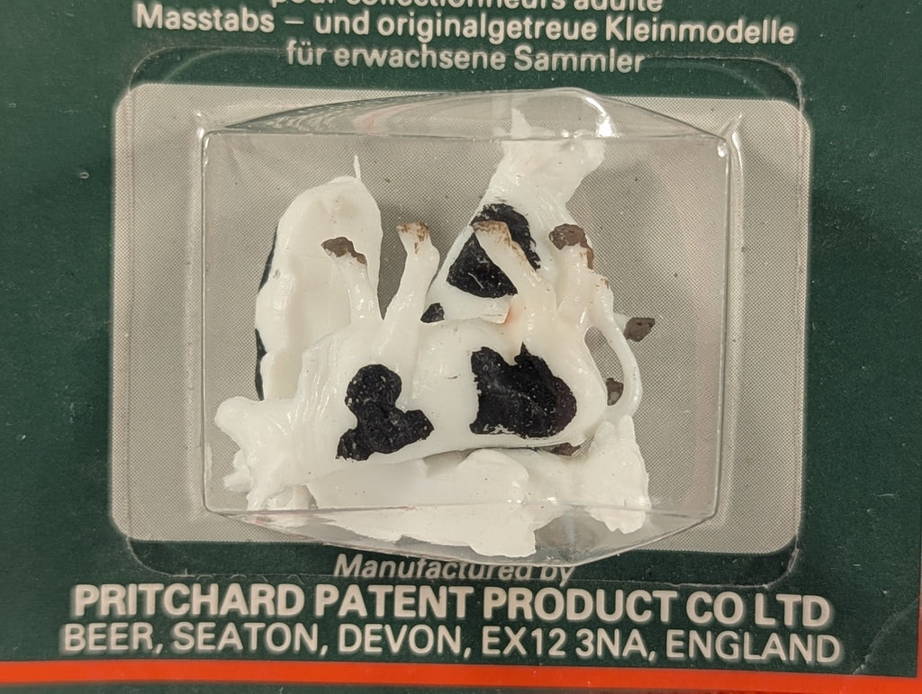 Model Scene HO/OO Cows Scenic Accessories Friesian 5100