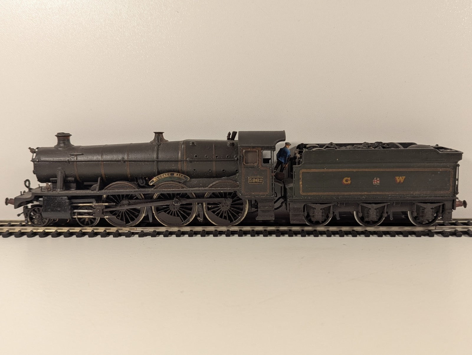 Kitbuilt GWR Hall Class 5962 Wantage Hall in Green