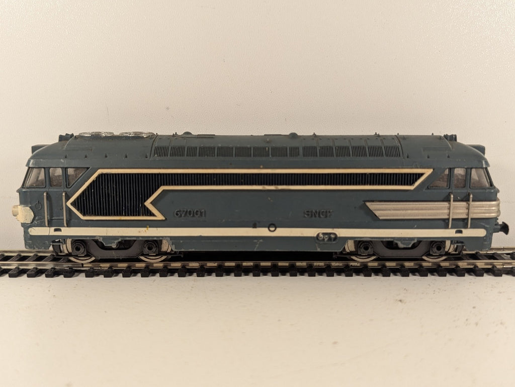 Jouef HO Gauge SNCF Class BB 67000 Diesel Locomotive 67001 SNCF Blue Non-Runner