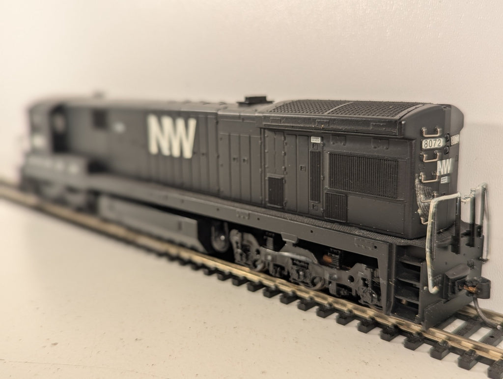 Atlas HO Scale GE C30-7 Diesel Locomotive 8072 Norfolk & Western (Black) 8616