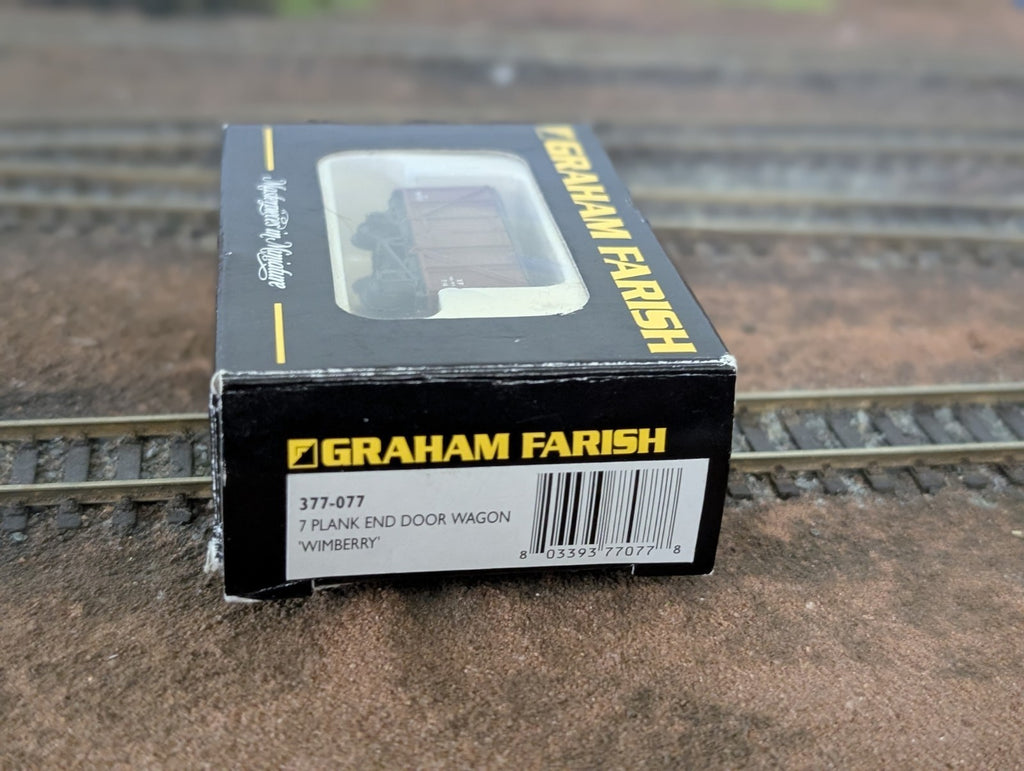 Peco NR-43B N Gauge BR Twin Vent Van W1127 - Missing Couplings