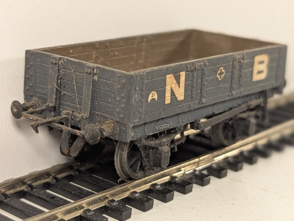 Peco OO Gauge North British Railway 7-Plank Open Wagon Goods Wagon